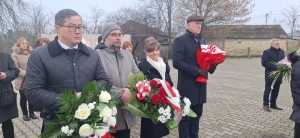 Zdjęcie: 80. rocznica likwidacji obozu zagłady Kulmhof w Chełmnie nad Nerem.