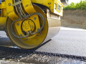 Zdjęcie: 1,5 mln zł na remonty na drogach i ulicach powiatowych